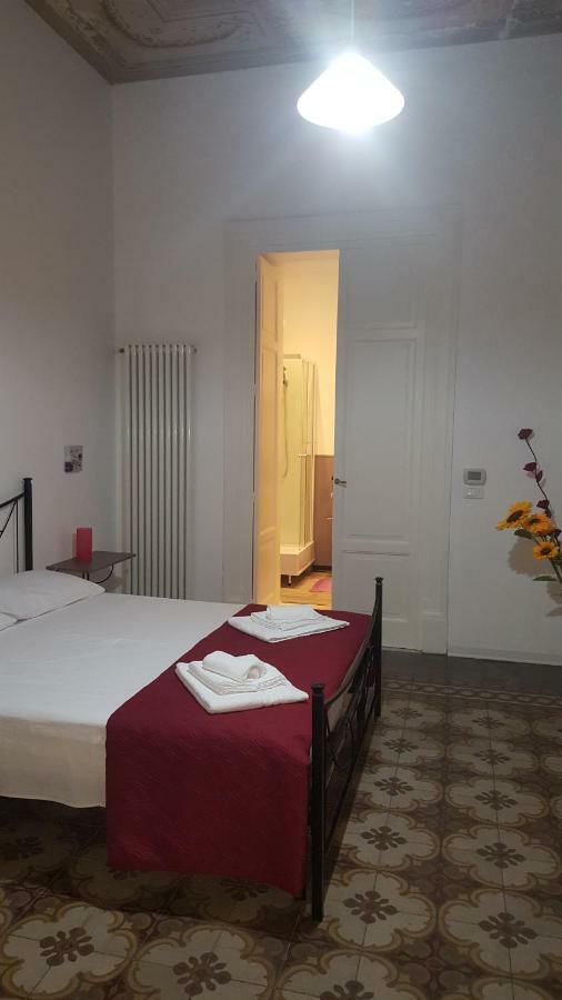 Rest And Go Bed & Breakfast ปาแลร์โม ภายนอก รูปภาพ