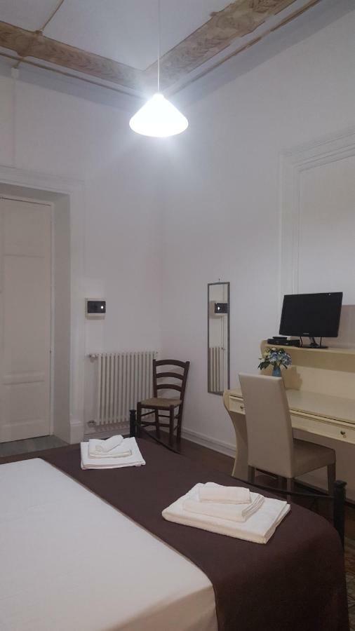 Rest And Go Bed & Breakfast ปาแลร์โม ภายนอก รูปภาพ